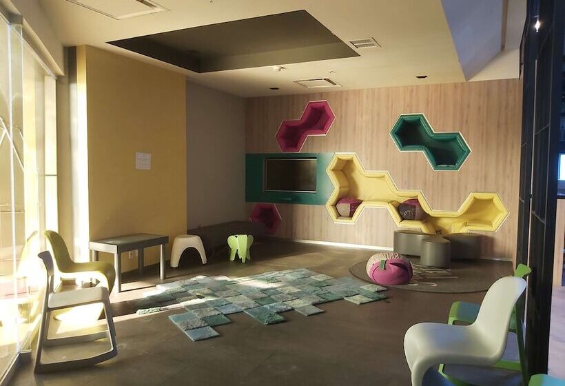 Novotel Monterrey Valle