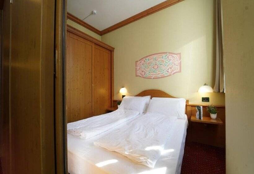 Palace Pontedilegno Resort