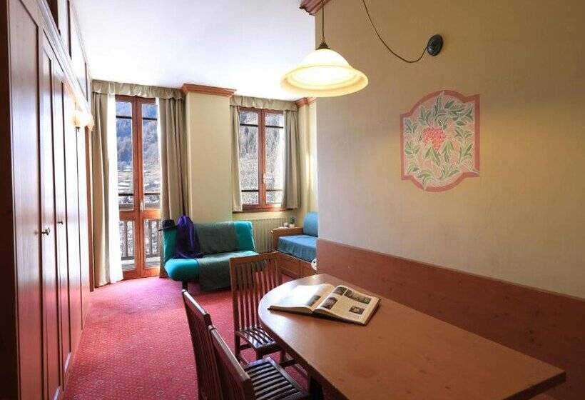 Palace Pontedilegno Resort