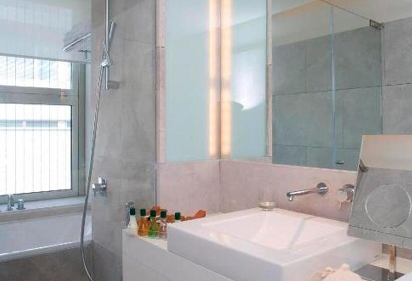 Parador De Alcala de Henares