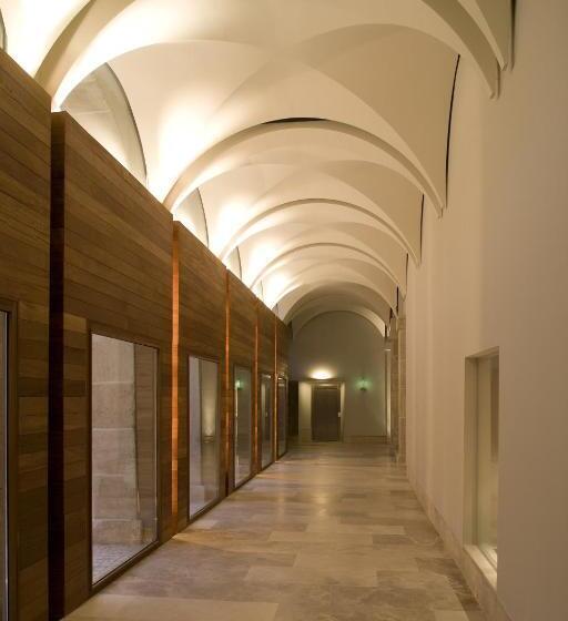 Parador De Alcala de Henares