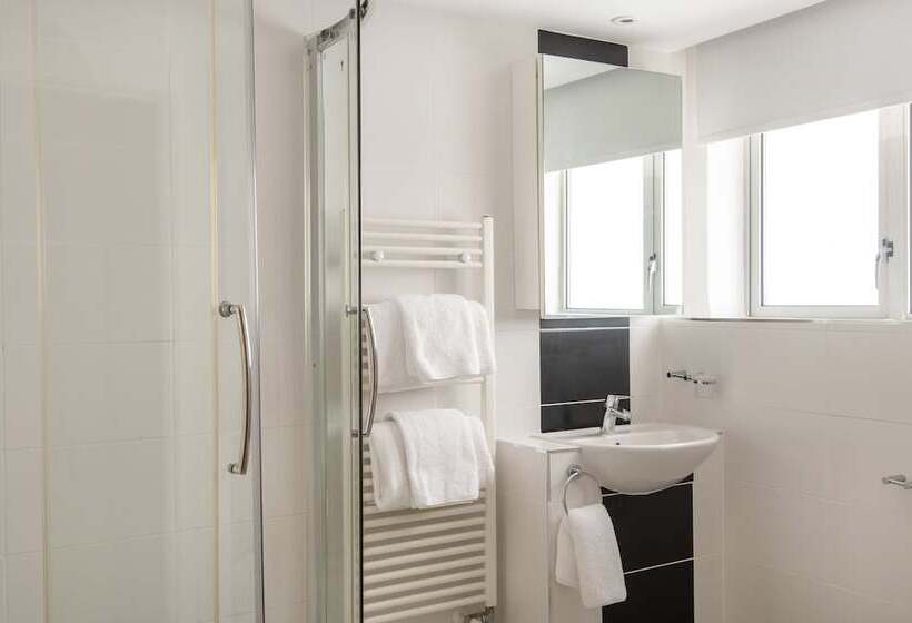 Saco Holborn – Lamb’s Conduit St