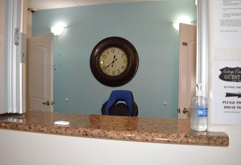 فندق صغير Auberge Macdonald Guest Inn