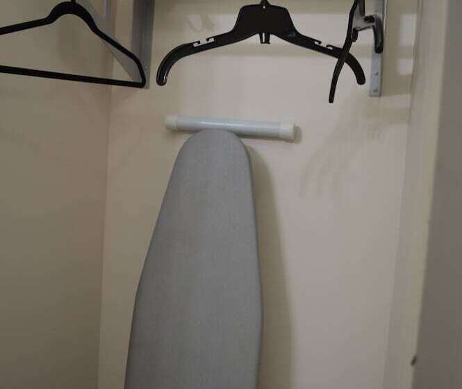 فندق صغير Auberge Macdonald Guest Inn