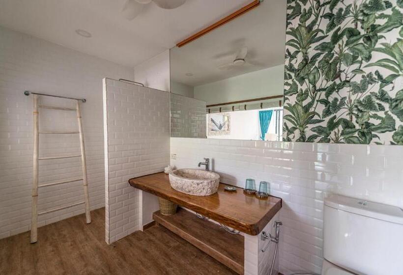 فندق صغير By The Sea Koh Mak Boutique Guesthouse