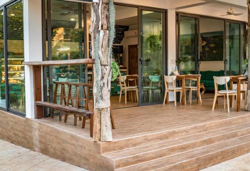 فندق صغير By The Sea Koh Mak Boutique Guesthouse