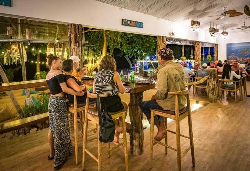 فندق صغير By The Sea Koh Mak Boutique Guesthouse