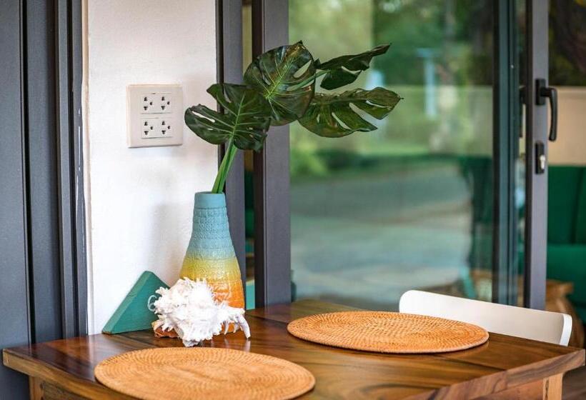 فندق صغير By The Sea Koh Mak Boutique Guesthouse