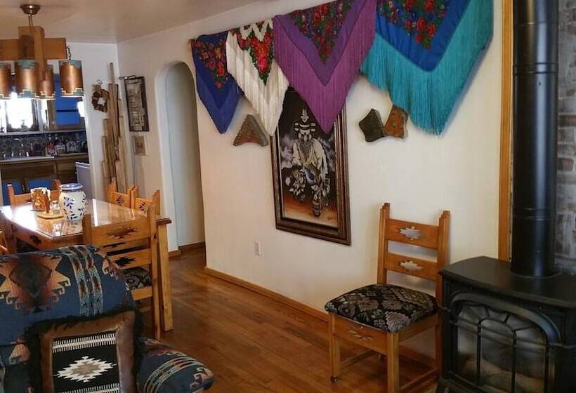 Общежитие Inn At Halona