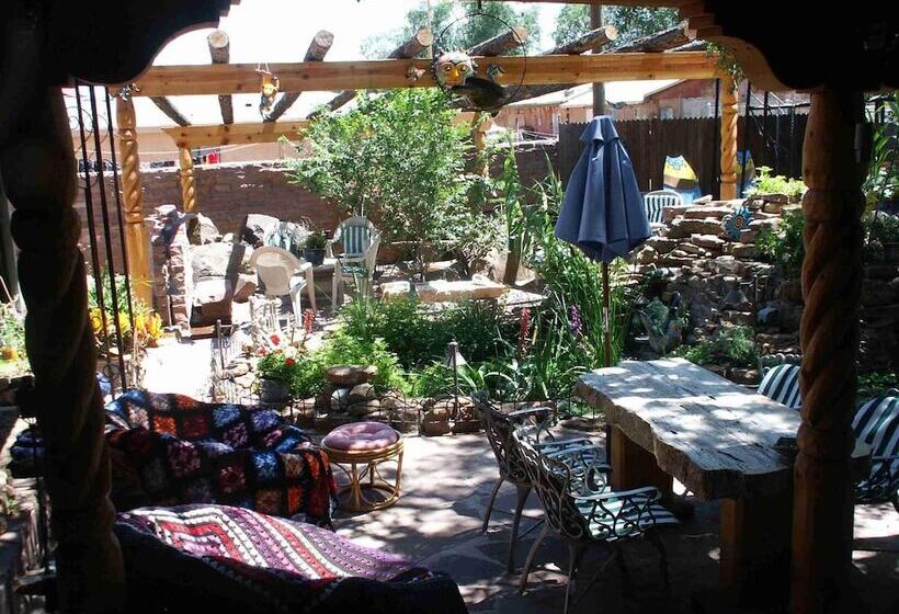 فندق صغير Inn At Halona