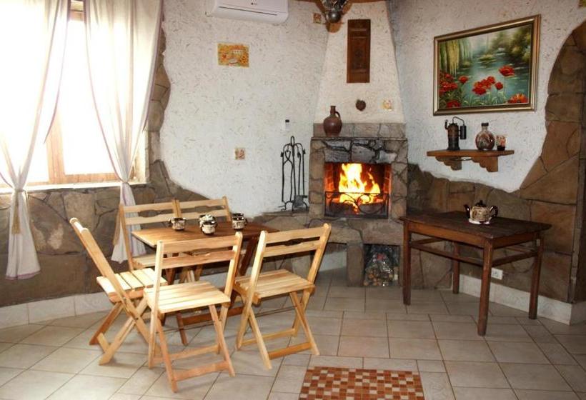 فندق صغير Inn Khlibodarskiy