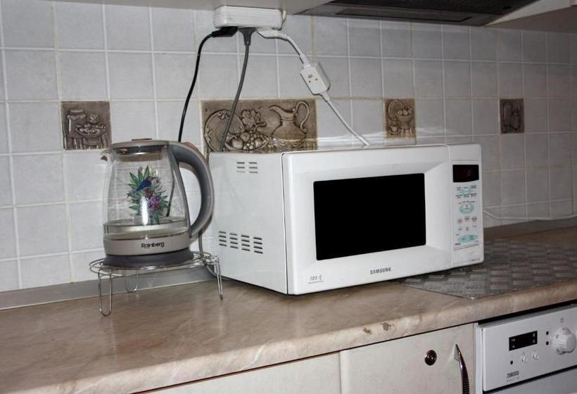 הוסטל Inn Khlibodarskiy