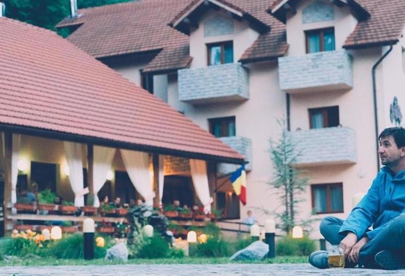 Общежитие Rocker's Inn