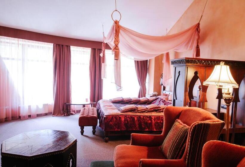 Отель трипільське сонце