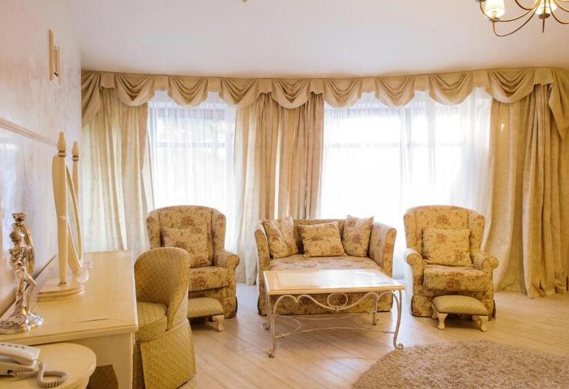 Отель трипільське сонце