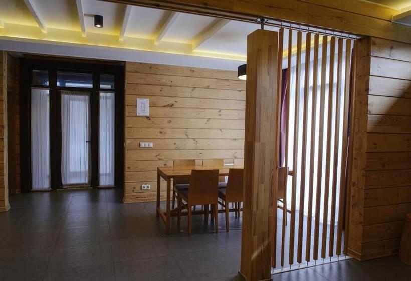 Отель трипільське сонце