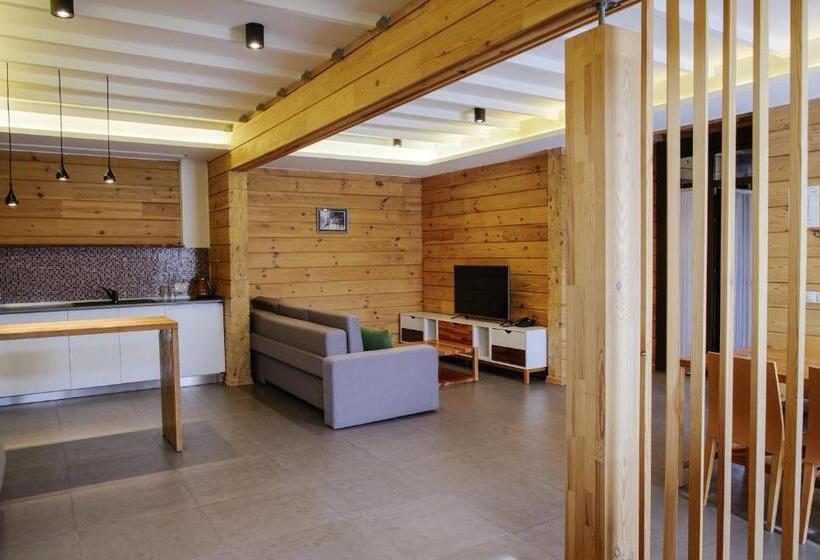 Отель трипільське сонце