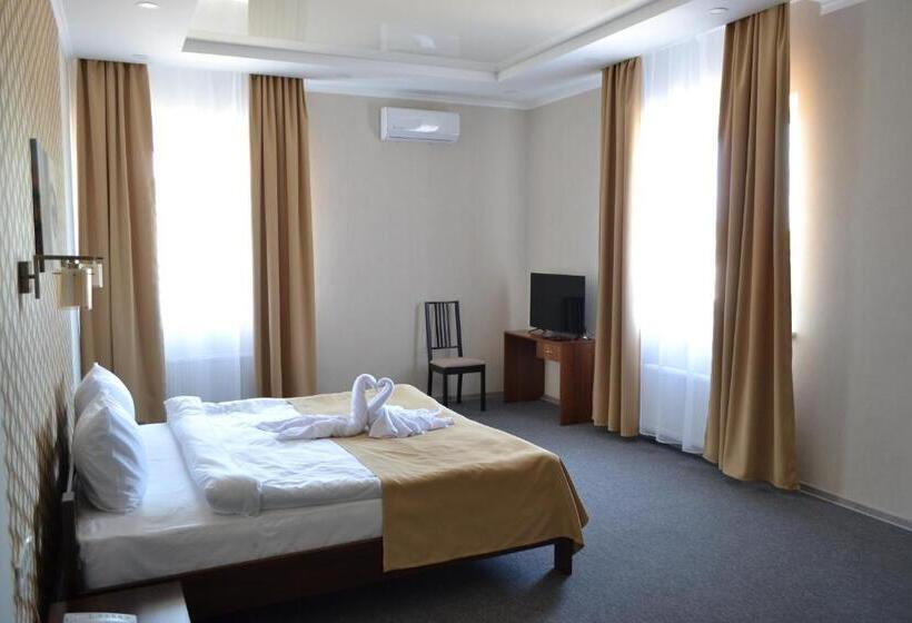 ホテル три сімки