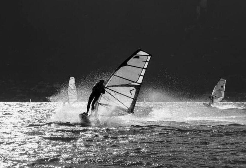 فندق Antica Campione Rooms & Hostel