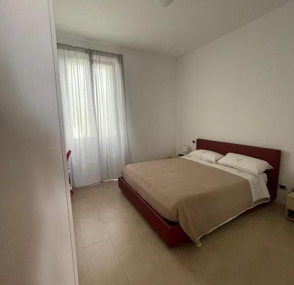 فندق Antica Campione Rooms & Hostel