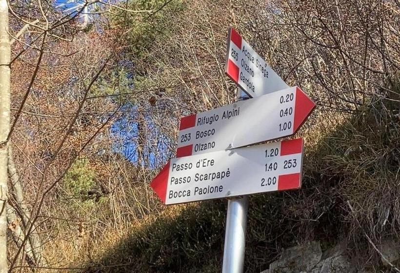 فندق Antica Campione Rooms & Hostel