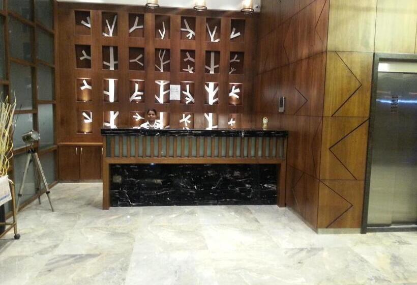 فندق Enrise By Sayaji Ahmednagar