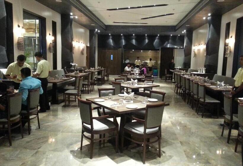 فندق Enrise By Sayaji Ahmednagar