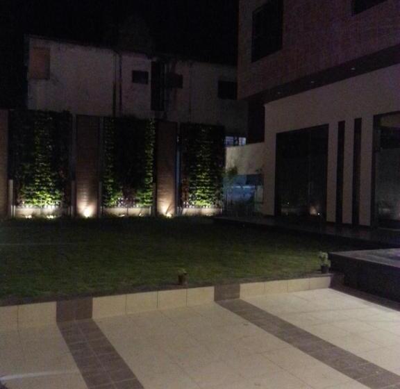 فندق Enrise By Sayaji Ahmednagar