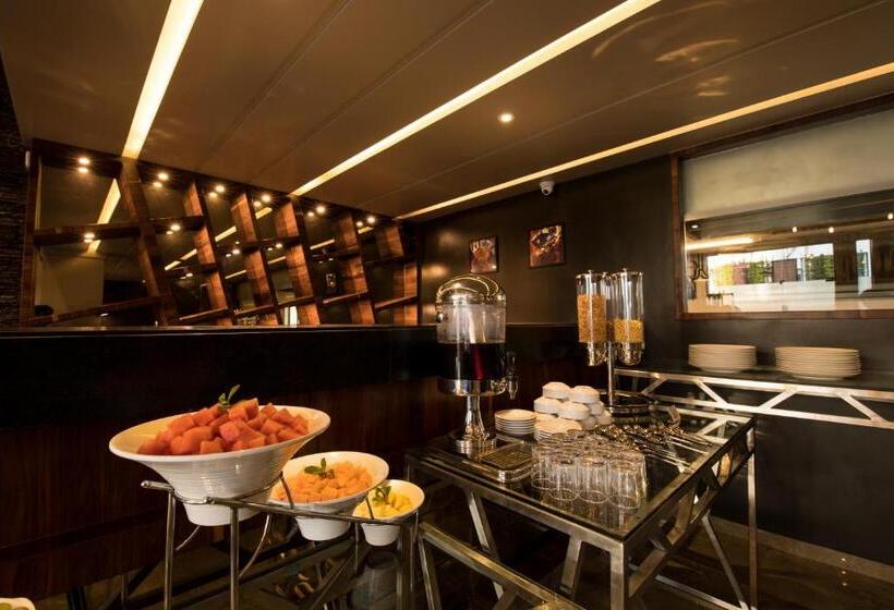 فندق Enrise By Sayaji Ahmednagar