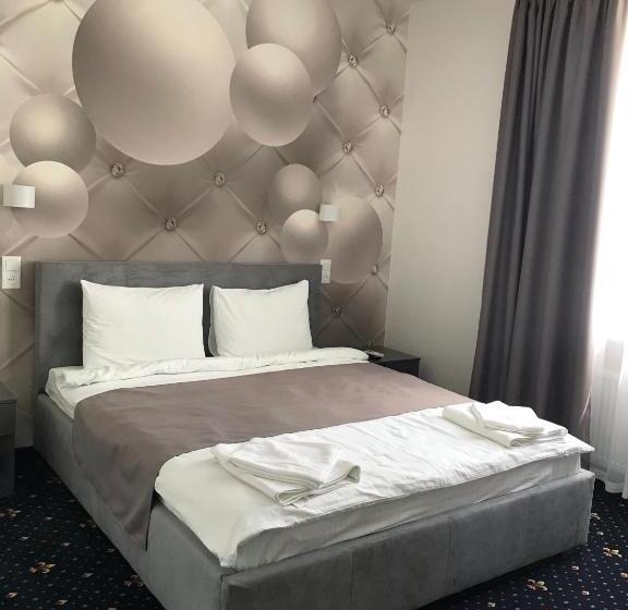 בית מלון כפרי Biruza Club