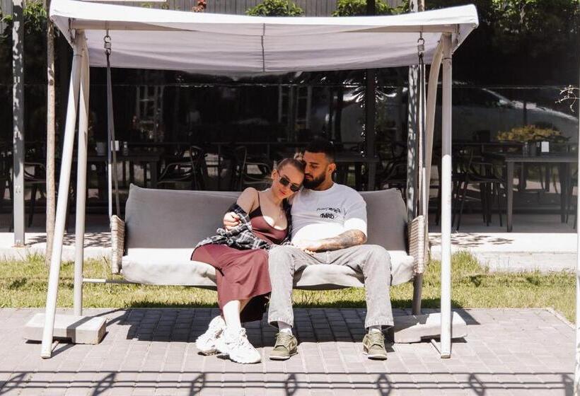 בית מלון כפרי Biruza Club