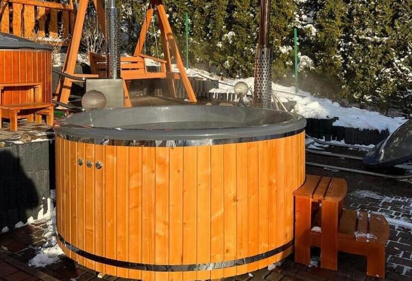 هتل کپسول краса карпат