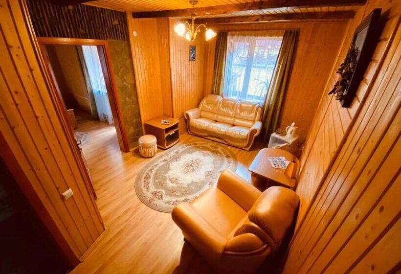 هتل کپسول краса карпат