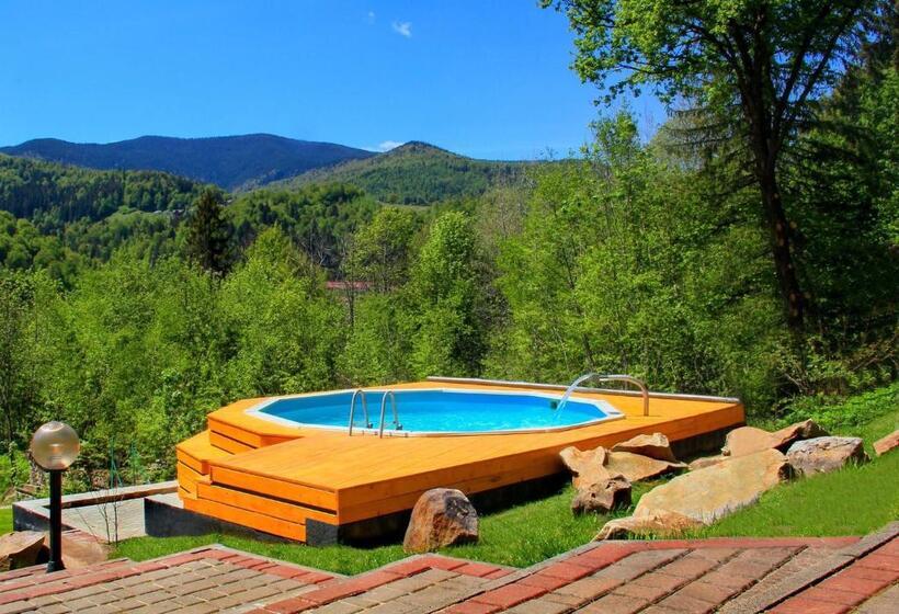 هتل کپسول краса карпат