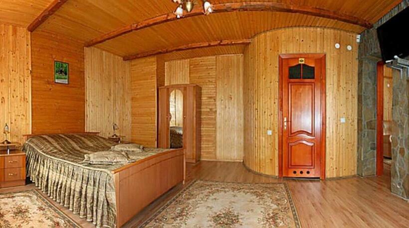 هتل کپسول краса карпат