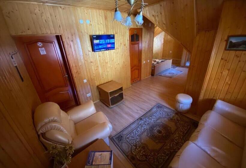 هتل کپسول краса карпат