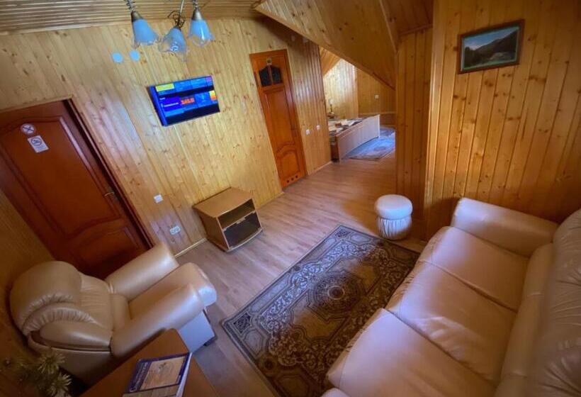 هتل کپسول краса карпат