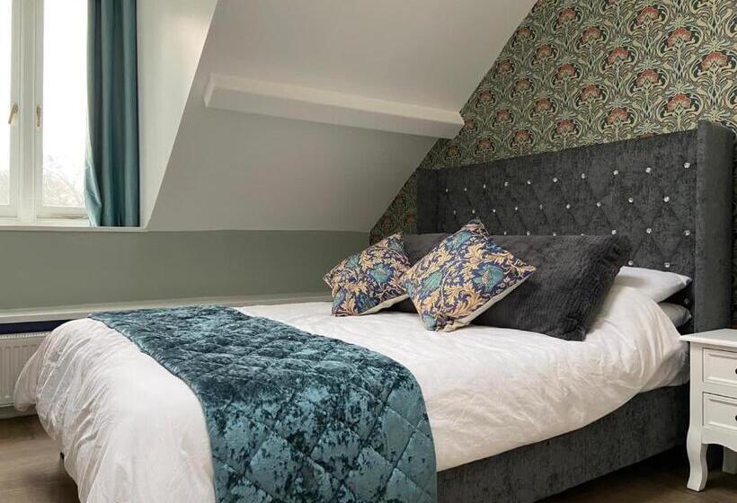 فندق Croydon Hall