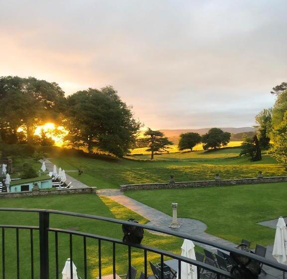 فندق Croydon Hall