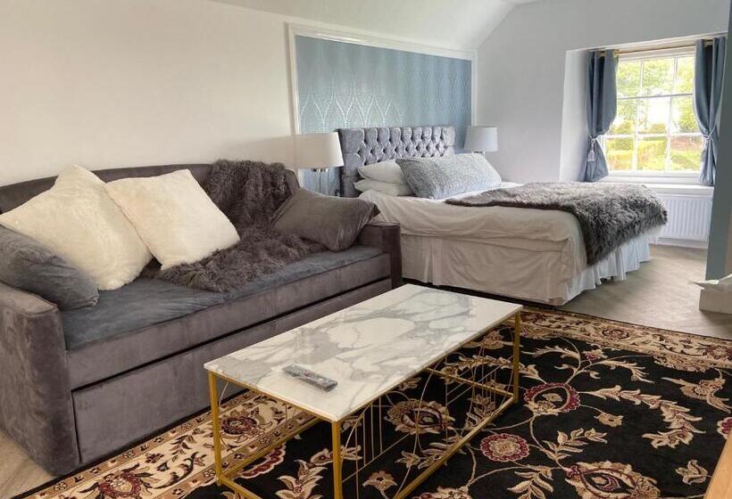 فندق Croydon Hall