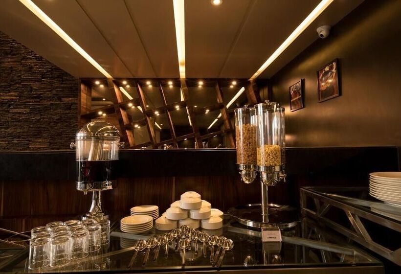 فندق Enrise By Sayaji Ahmednagar