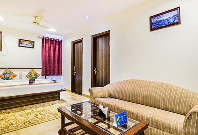 Fabhotel Airport Residency