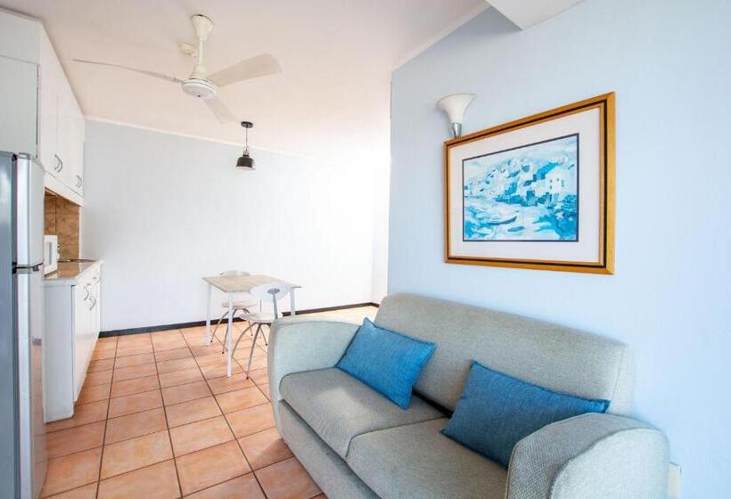 فندق False Bay Inn