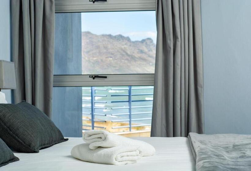 فندق False Bay Inn