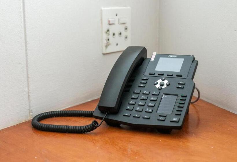 فندق False Bay Inn