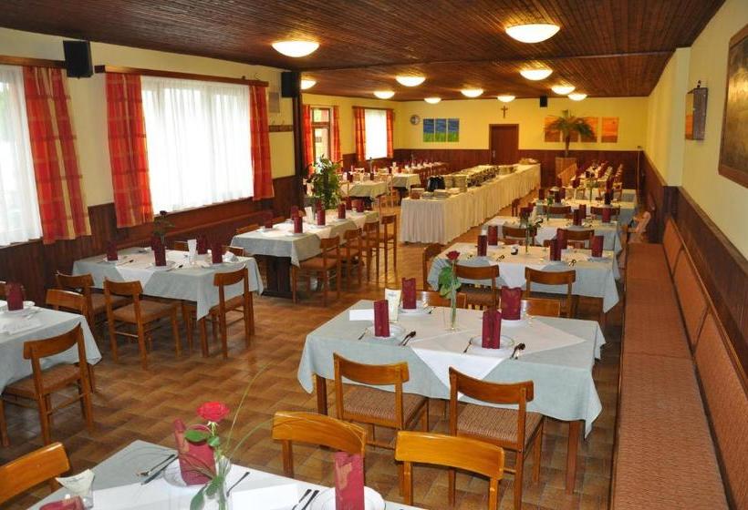 فندق Gasthof Zur Linde