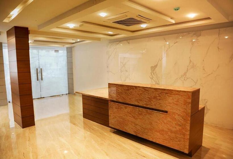 ホテル Iswarya Residency