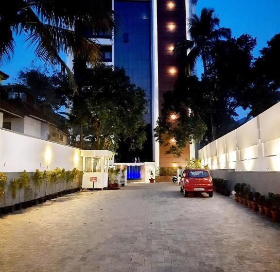 ホテル Iswarya Residency