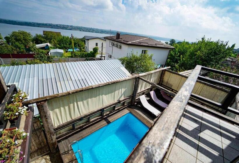 هتل Kodatskiy Kosh