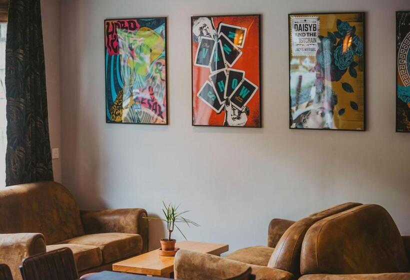 Отель Les Grangettes